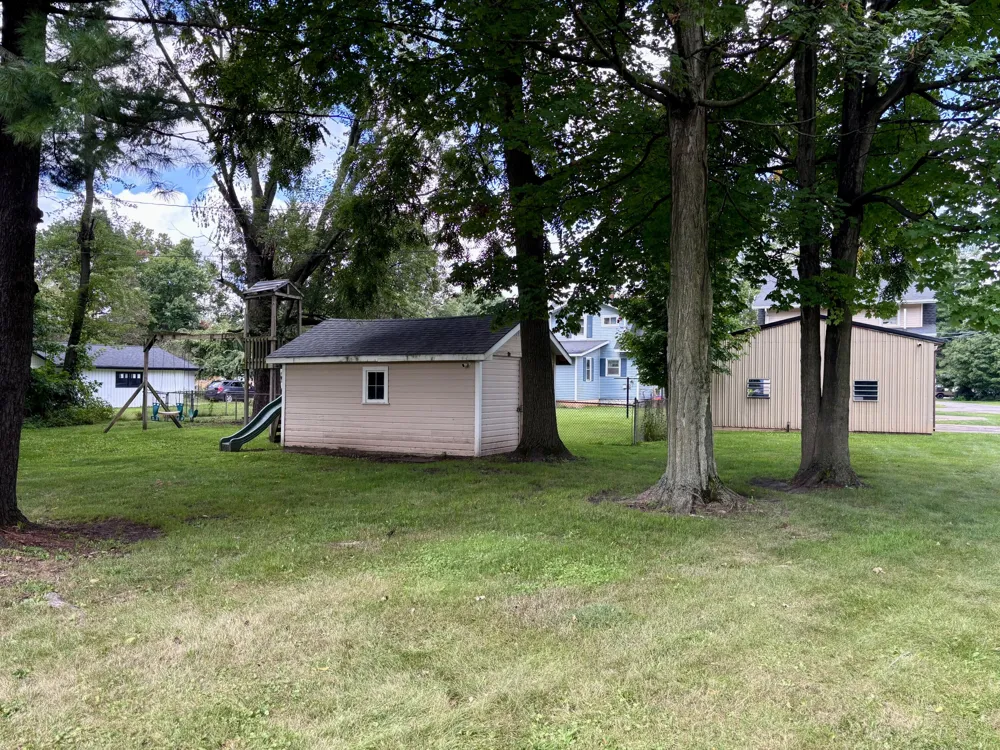 111 Arden Park Avenue Sturgis, MI 49091