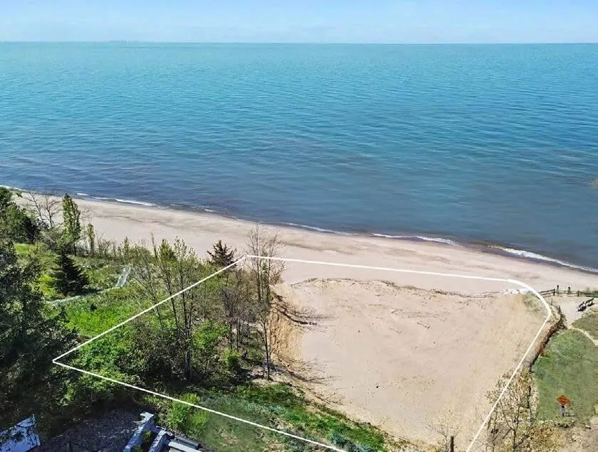 4281 Lake Shore Drive Michiana, MI 49117