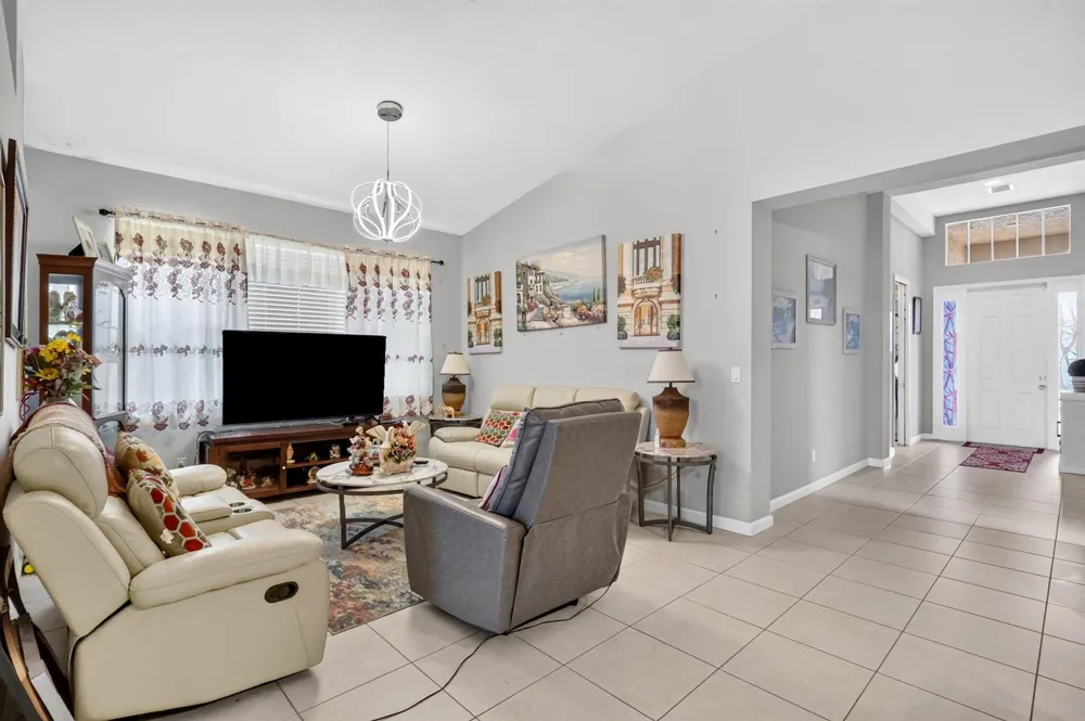 2930 SW Chatham Lane Port St. Lucie, FL 34953