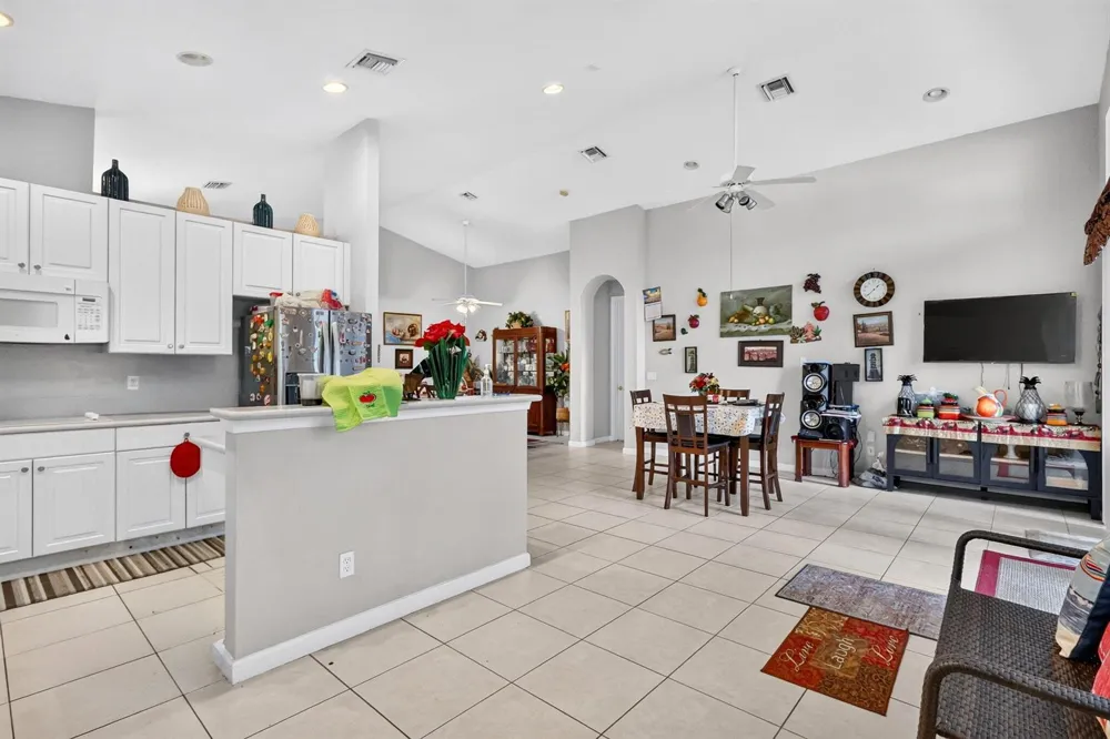 2930 SW Chatham Lane Port St. Lucie, FL 34953