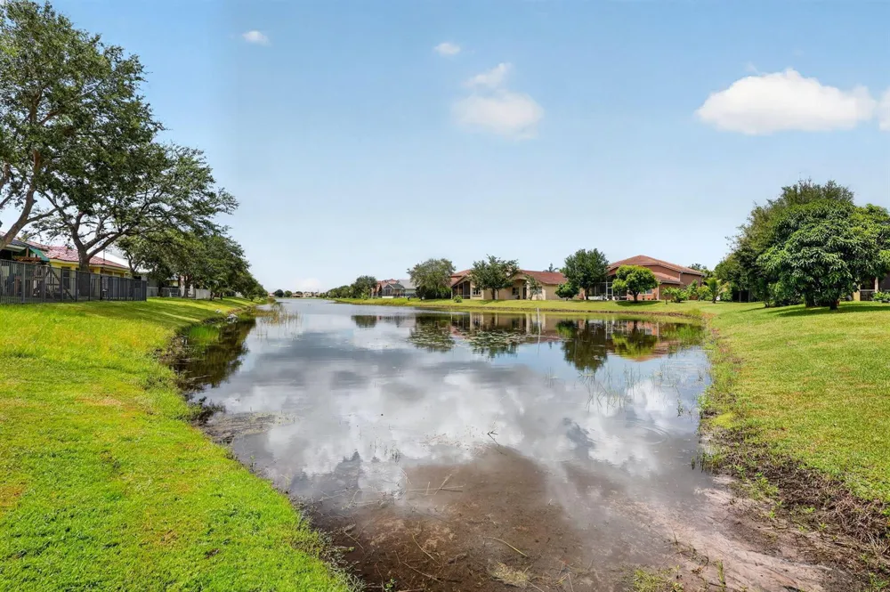 2930 SW Chatham Lane Port St. Lucie, FL 34953