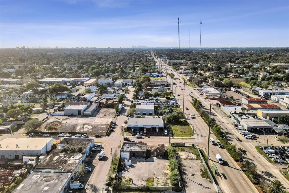 5960 SW 23rd St West Park, FL 33023