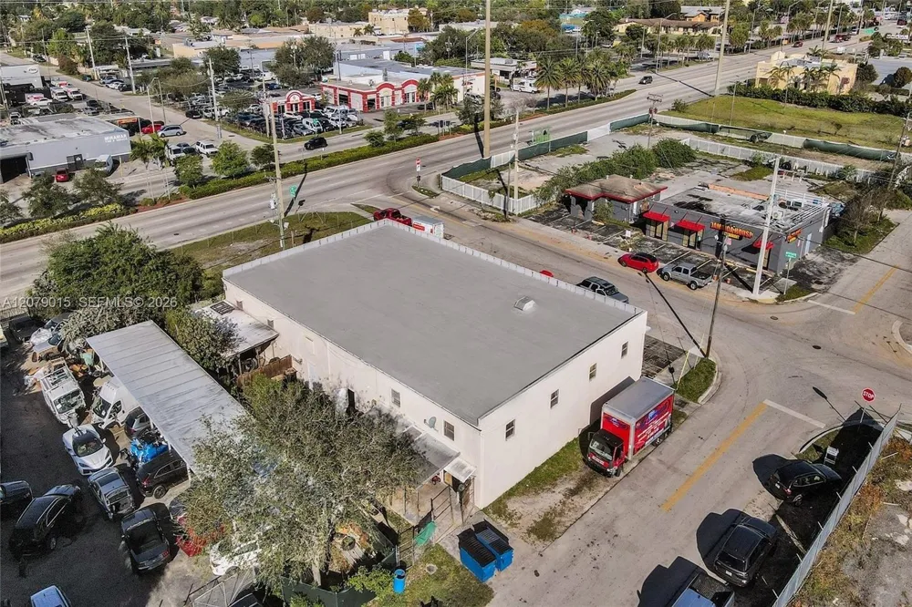 5960 SW 23rd St West Park, FL 33023
