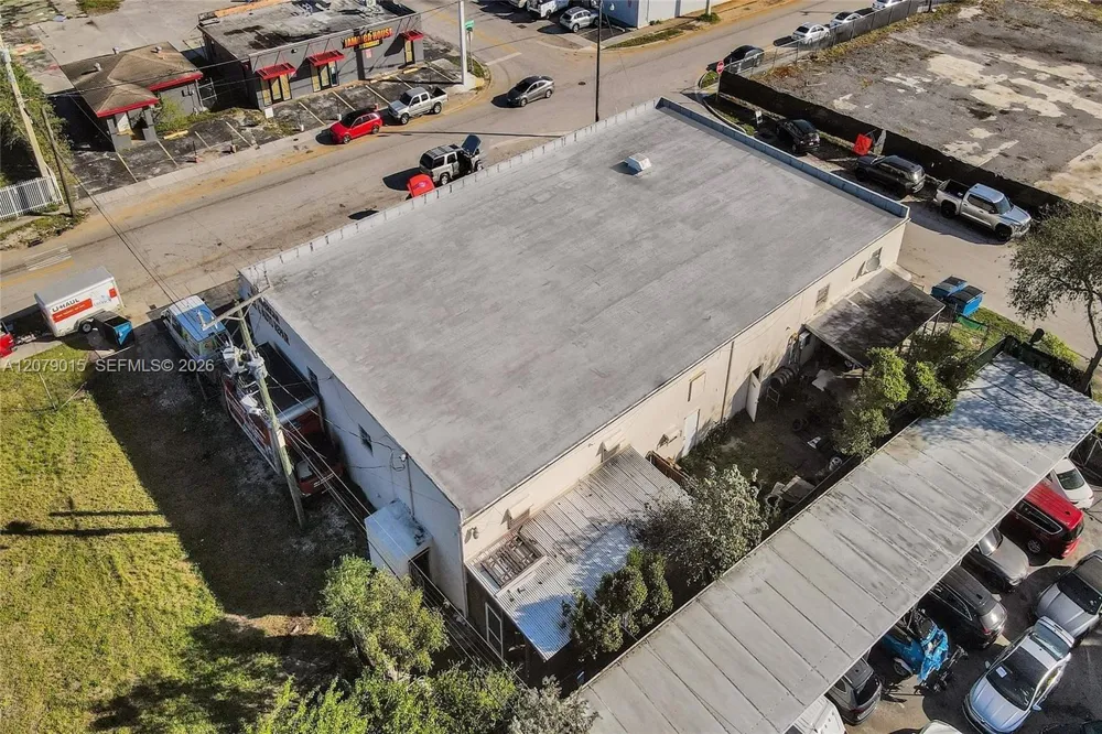 5960 SW 23rd St West Park, FL 33023