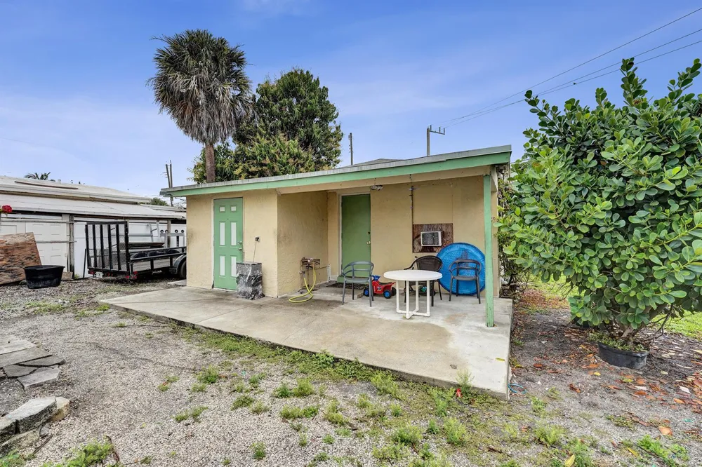 1412 NW 7th Street #b Pompano Beach, FL 33069