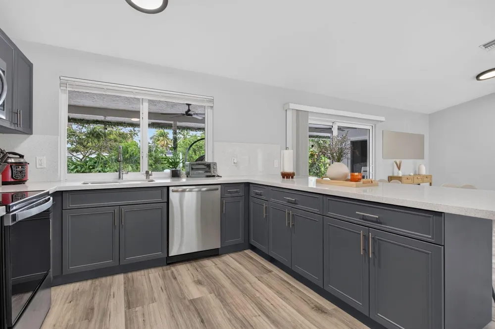 4950 SW 11th Circle Margate, FL 33068