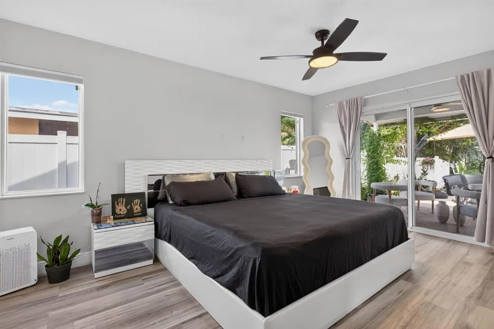 4950 SW 11th Circle Margate, FL 33068