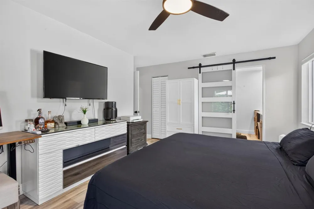 4950 SW 11th Circle Margate, FL 33068