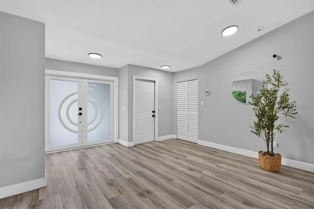 4950 SW 11th Circle Margate, FL 33068