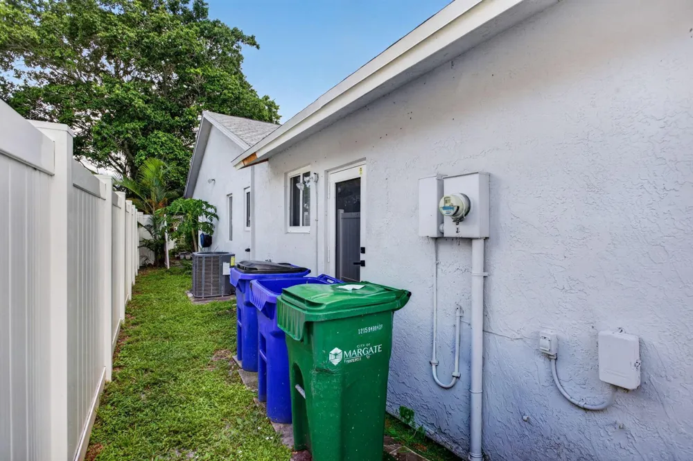 4950 SW 11th Circle Margate, FL 33068