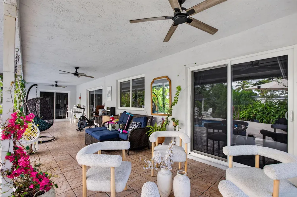 4950 SW 11th Circle Margate, FL 33068