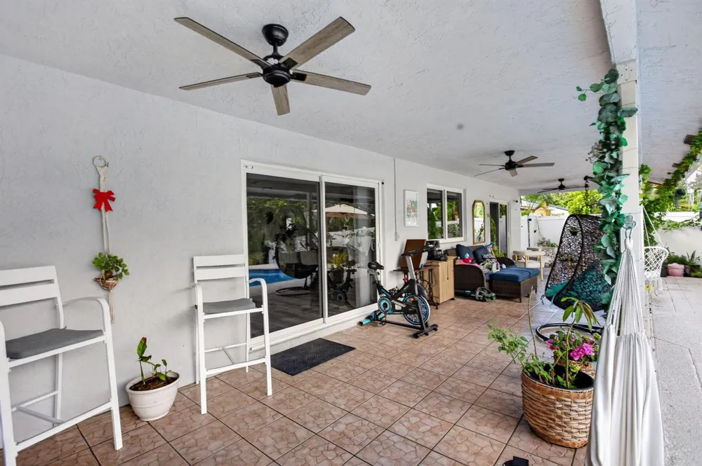 4950 SW 11th Circle Margate, FL 33068