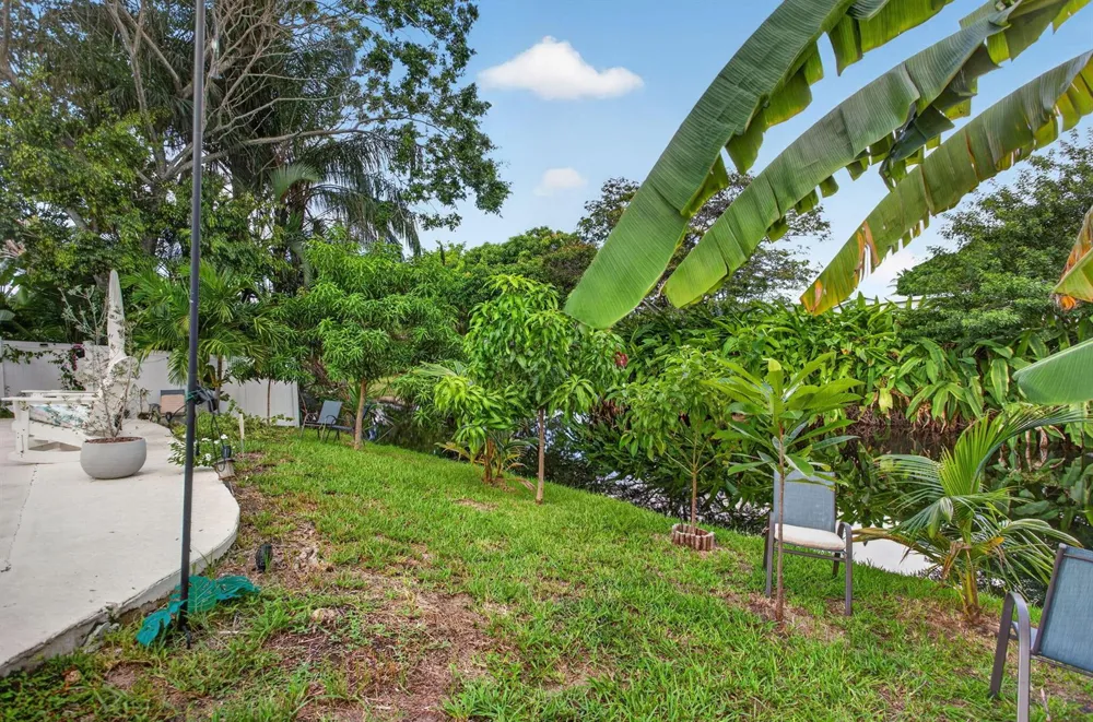 4950 SW 11th Circle Margate, FL 33068