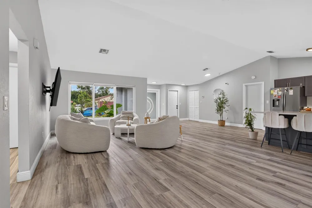 4950 SW 11th Circle Margate, FL 33068