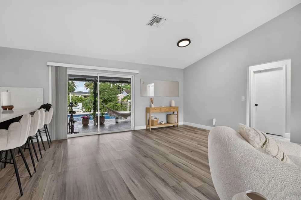 4950 SW 11th Circle Margate, FL 33068