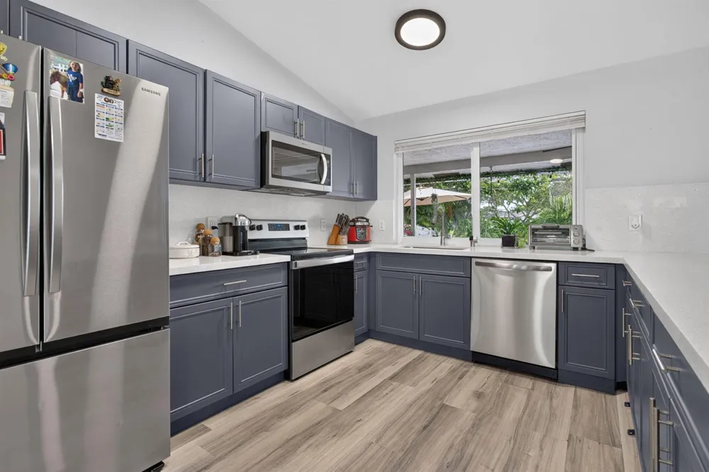 4950 SW 11th Circle Margate, FL 33068