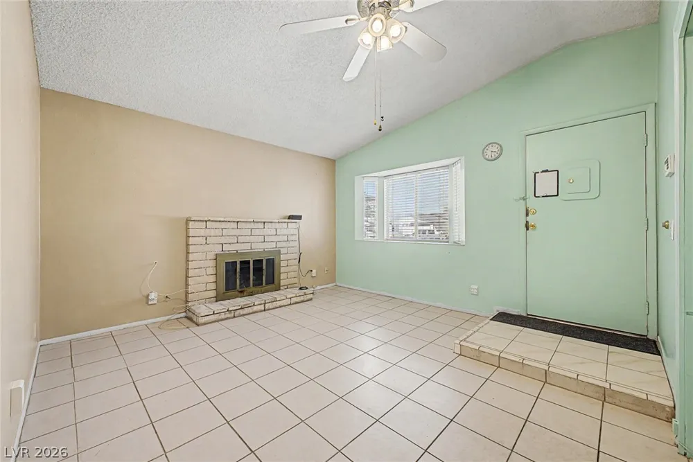 2112 Cameron Street Las Vegas, NV 89102