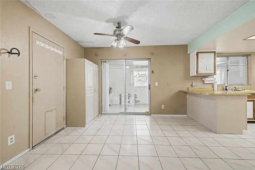 2112 Cameron Street Las Vegas, NV 89102