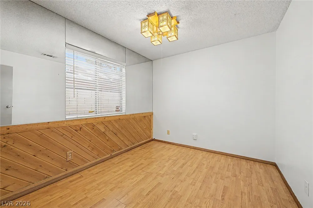 2112 Cameron Street Las Vegas, NV 89102