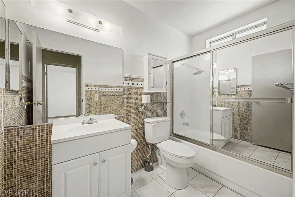 2112 Cameron Street Las Vegas, NV 89102