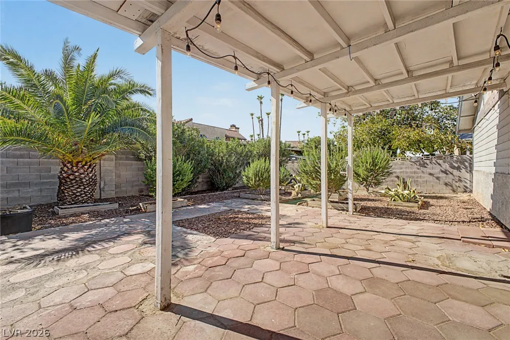 2112 Cameron Street Las Vegas, NV 89102