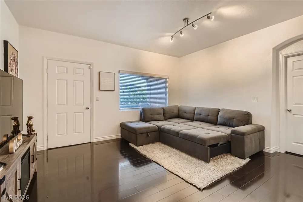 7701 W Robindale Road #265 Las Vegas, NV 89113
