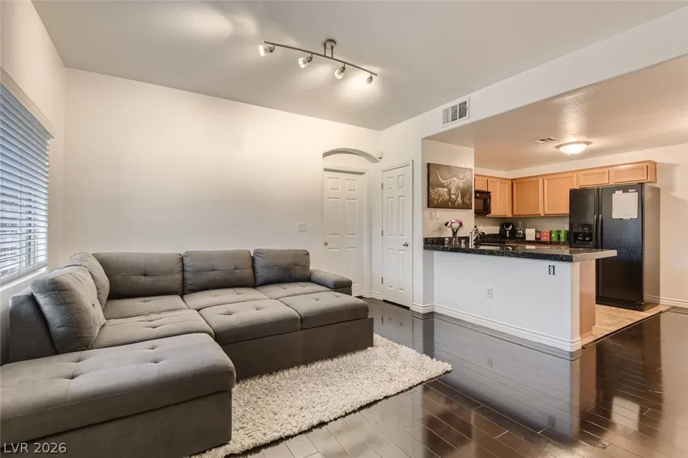 7701 W Robindale Road #265 Las Vegas, NV 89113