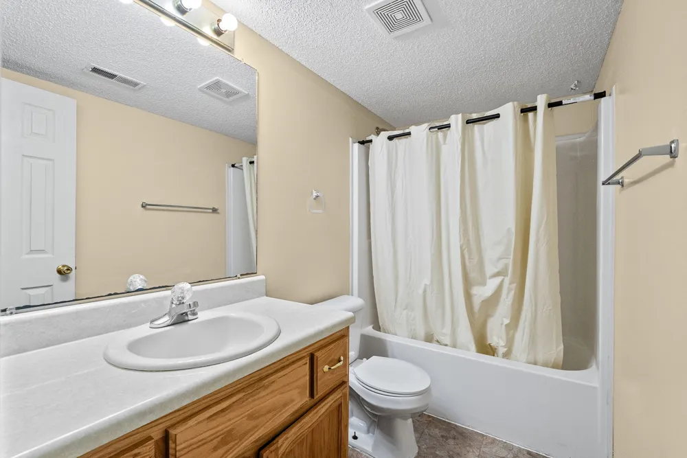 1344 Bluebonnet Dr Clarksville, TN 37042