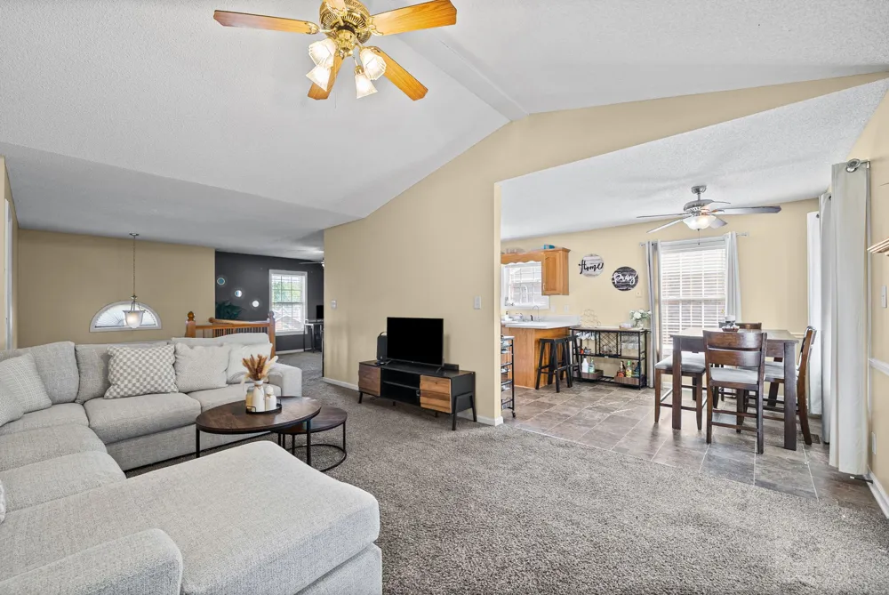1344 Bluebonnet Dr Clarksville, TN 37042