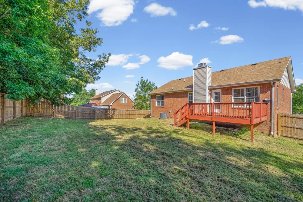 1344 Bluebonnet Dr Clarksville, TN 37042