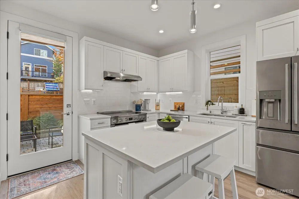 3537 NE 93rd Street Seattle, WA 98115