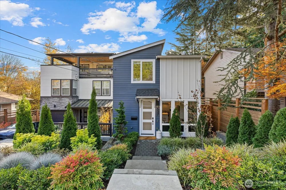 3537 NE 93rd Street Seattle, WA 98115