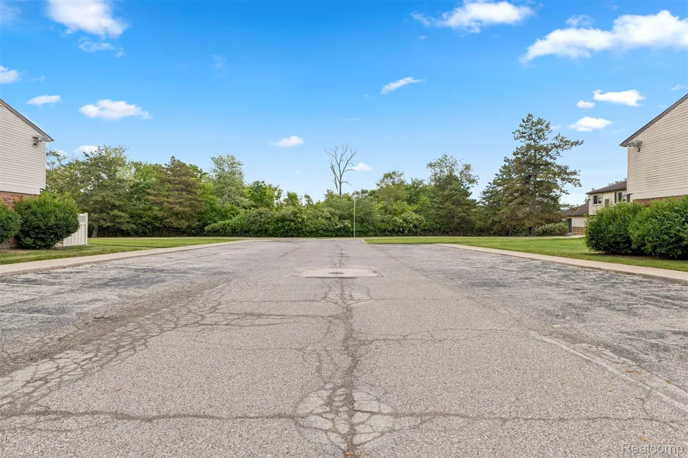 24969 Mayfair Street Flat Rock City, MI 48134