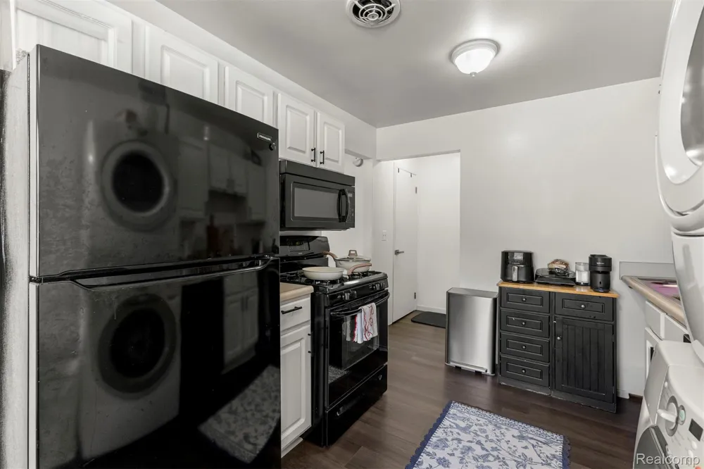 24969 Mayfair Street Flat Rock City, MI 48134