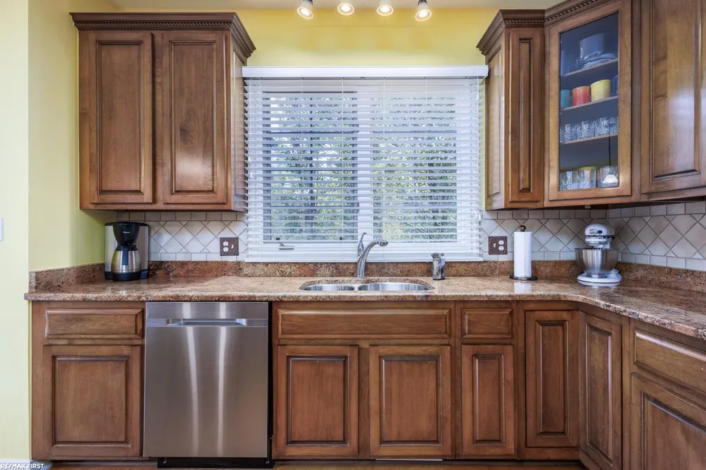 4126 WINTER DRIVE Shelby Charter Township, MI 48316