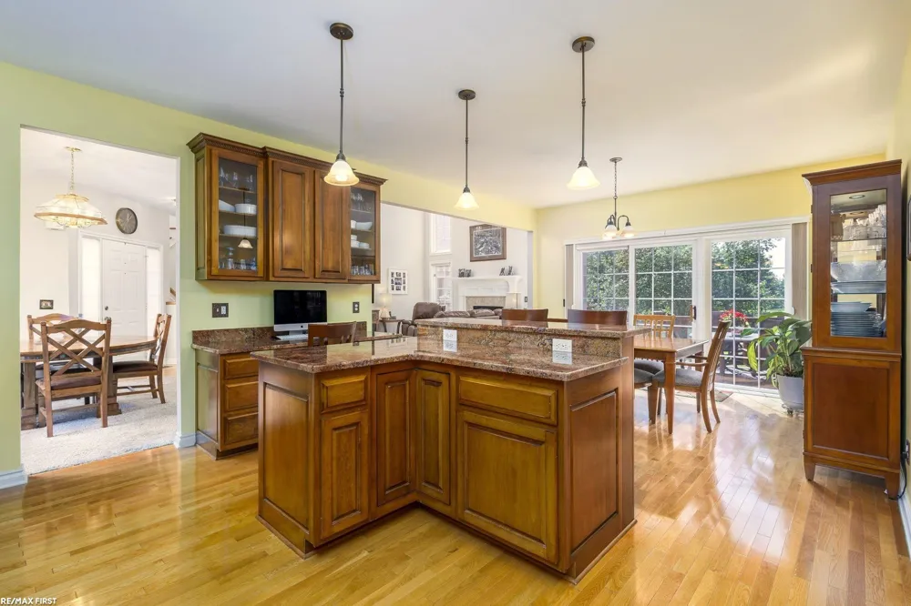4126 WINTER DRIVE Shelby Charter Township, MI 48316