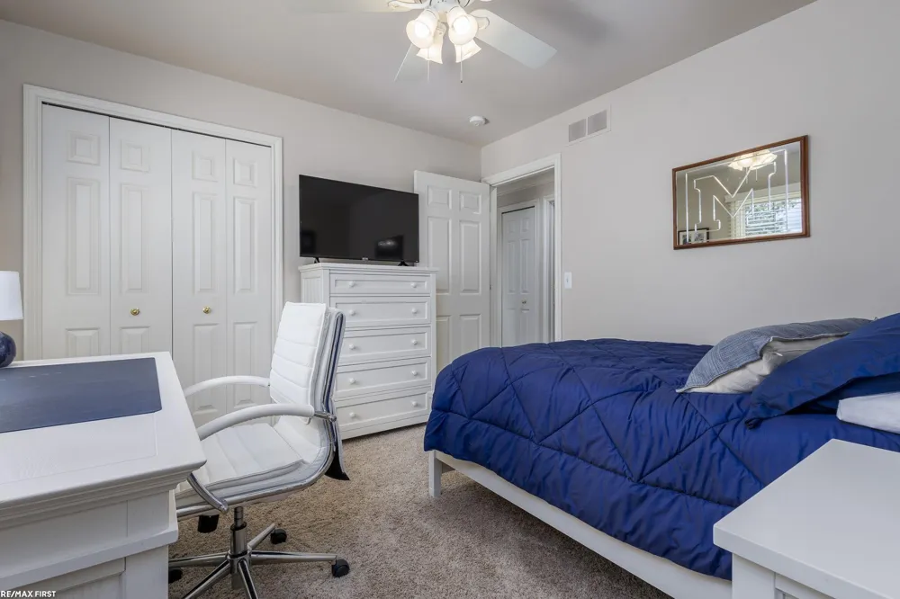 4126 WINTER DRIVE Shelby Charter Township, MI 48316