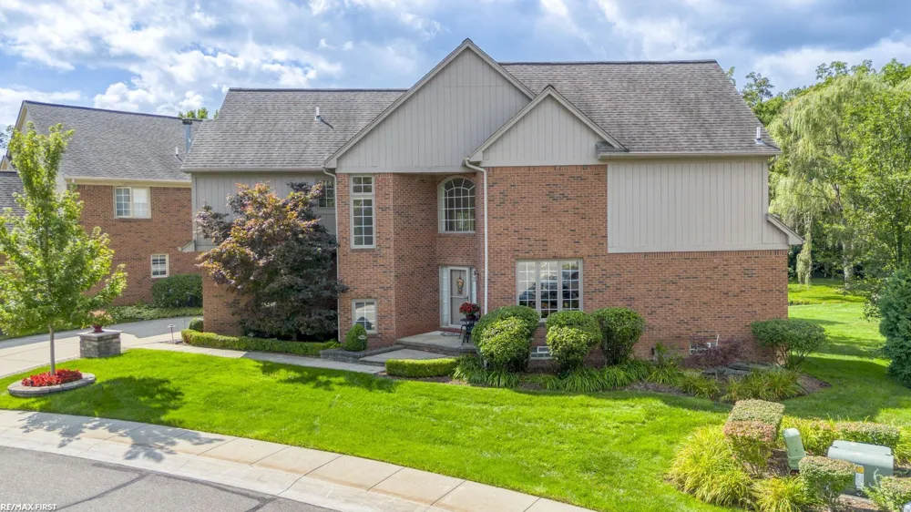 4126 WINTER DRIVE Shelby Charter Township, MI 48316