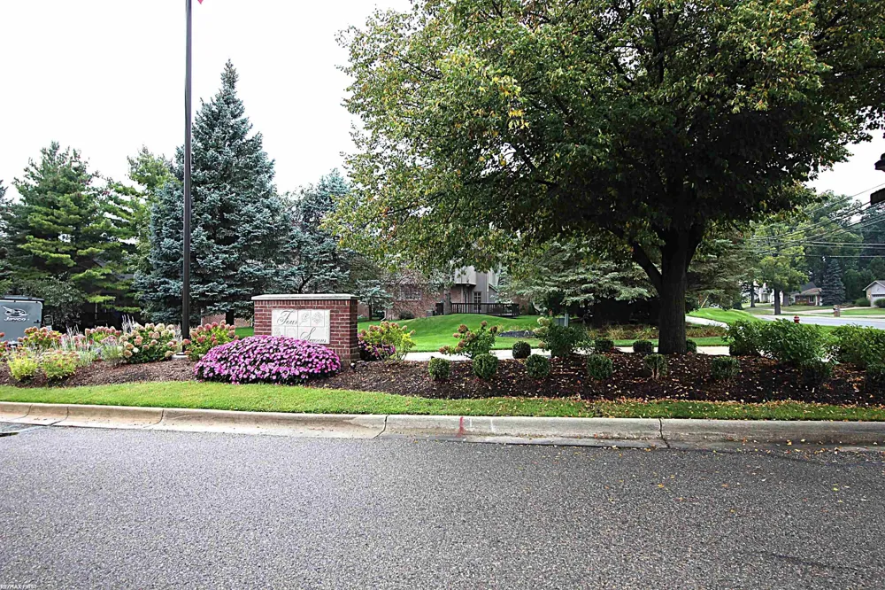 4126 WINTER DRIVE Shelby Charter Township, MI 48316