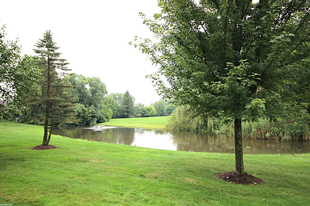 4126 WINTER DRIVE Shelby Charter Township, MI 48316