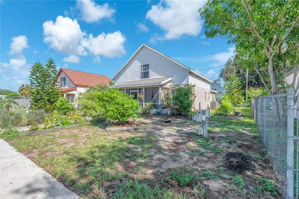 5810 HICKMAN STREET Wimauma, FL 33598