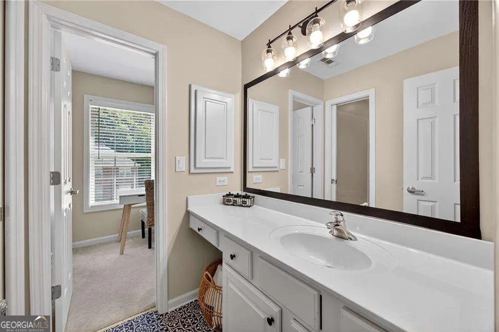 3482 Walnut RDG Atlanta, GA 30349