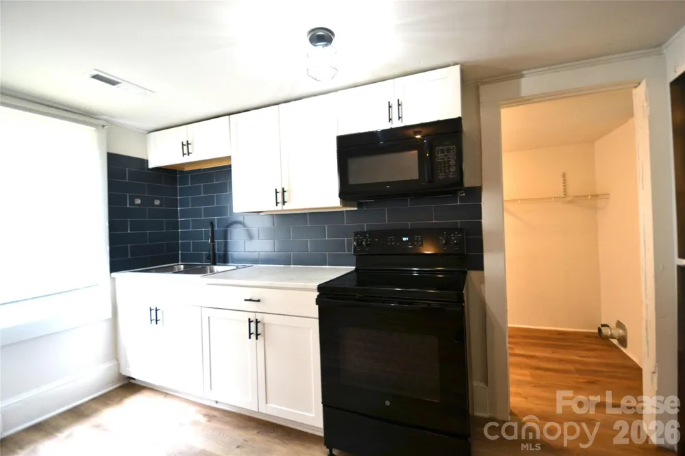 406 W 9th Street Kannapolis, NC 28081