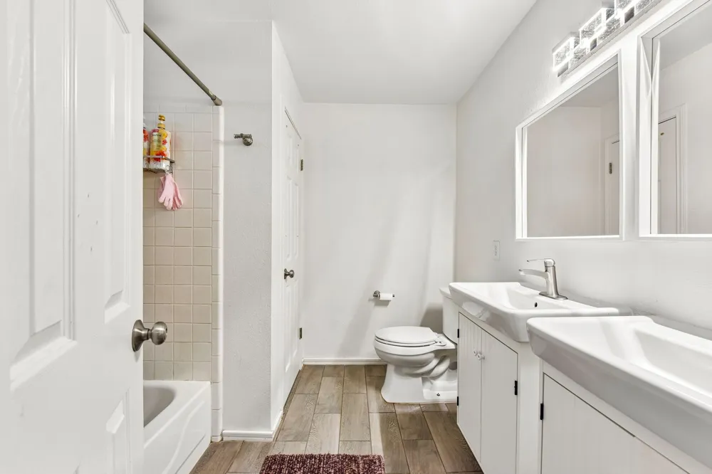 170 Kates Cove Buda, TX 78610