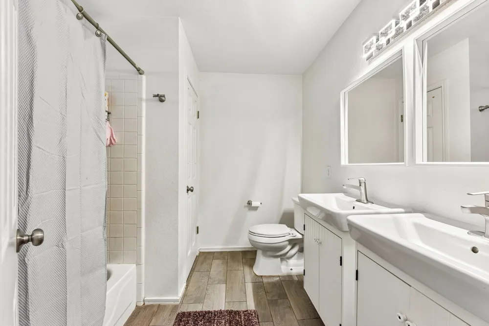 170 Kates Cove Buda, TX 78610