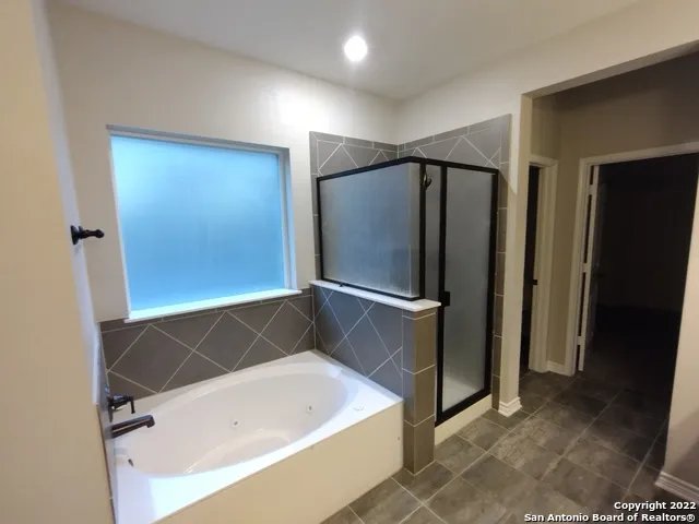 11212 HILL TOP LOOP Helotes, TX 78023
