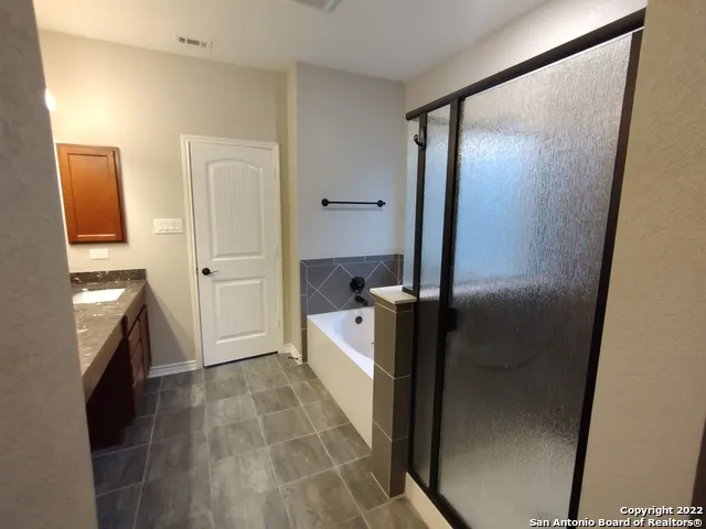 11212 HILL TOP LOOP Helotes, TX 78023