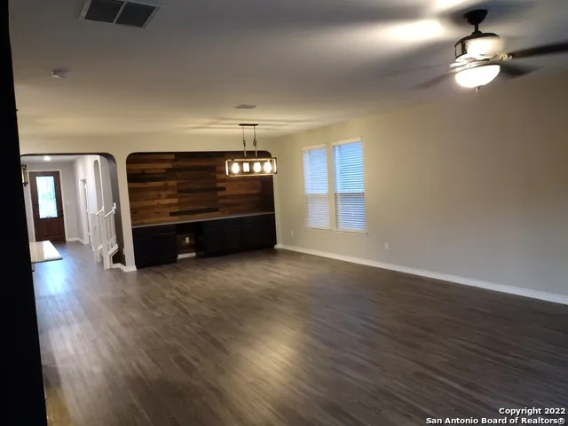 11212 HILL TOP LOOP Helotes, TX 78023