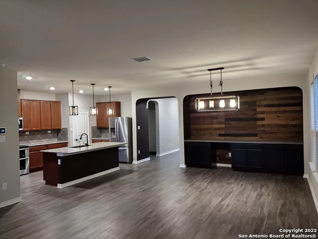 11212 HILL TOP LOOP Helotes, TX 78023