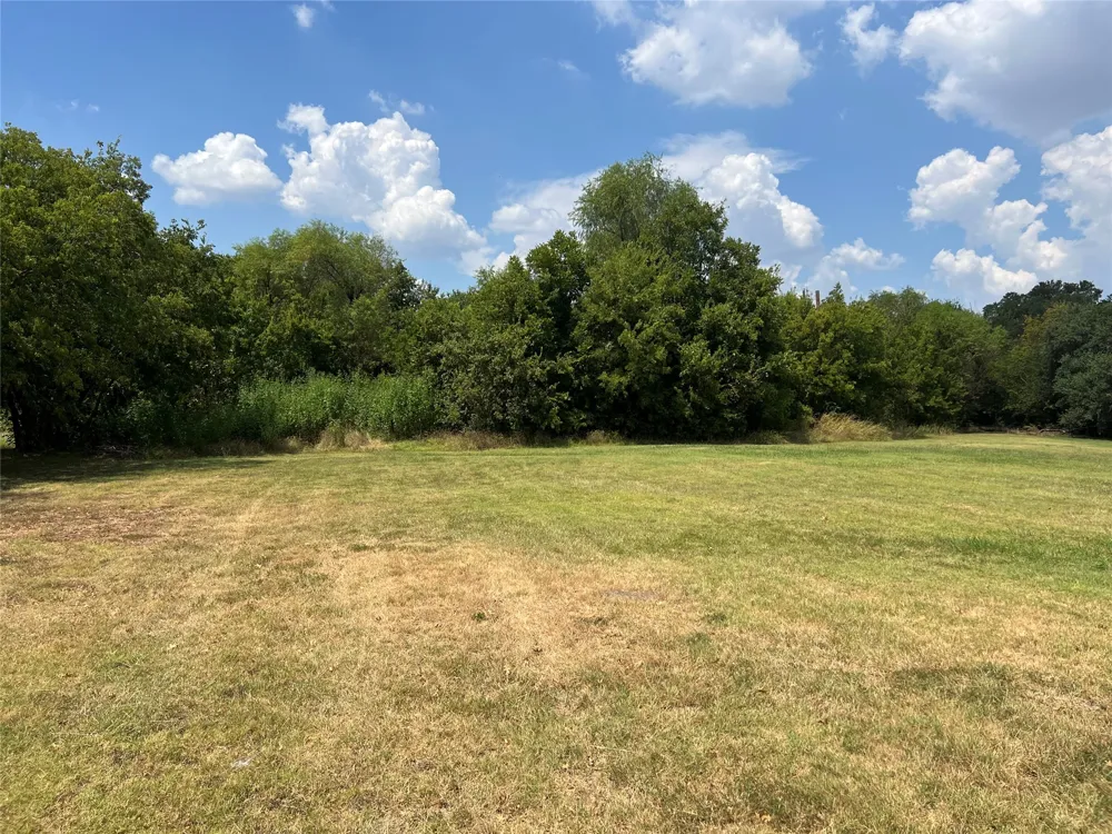 114 Greentree Cir Circle Early, TX 76802